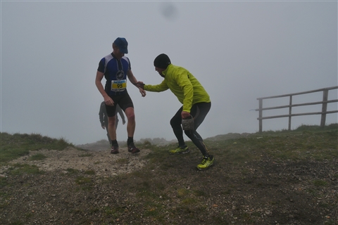 TRAIL di PIZZO San Michele N°3157 FOTO scattate a raffica in VETTA da Peppe Dalessio con nebbia e gran freddo - foto 1255