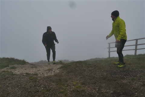 TRAIL di PIZZO San Michele N°3157 FOTO scattate a raffica in VETTA da Peppe Dalessio con nebbia e gran freddo - foto 1275
