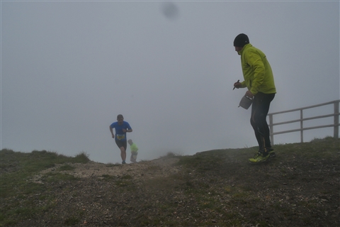 TRAIL di PIZZO San Michele N°3157 FOTO scattate a raffica in VETTA da Peppe Dalessio con nebbia e gran freddo - foto 1294