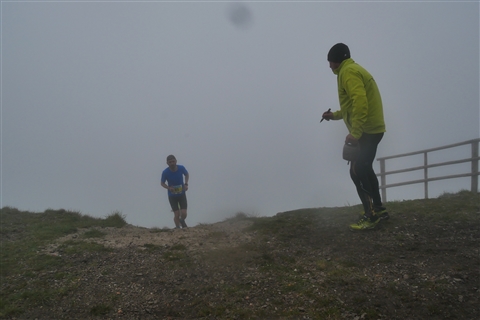TRAIL di PIZZO San Michele N°3157 FOTO scattate a raffica in VETTA da Peppe Dalessio con nebbia e gran freddo - foto 1296