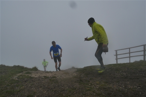 TRAIL di PIZZO San Michele N°3157 FOTO scattate a raffica in VETTA da Peppe Dalessio con nebbia e gran freddo - foto 1304