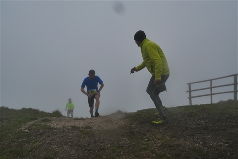 TRAIL di PIZZO San Michele N°3157 FOTO scattate a raffica in VETTA da Peppe Dalessio con nebbia e gran freddo - foto 1307