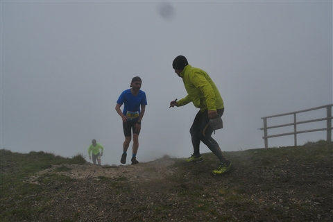 TRAIL di PIZZO San Michele N°3157 FOTO scattate a raffica in VETTA da Peppe Dalessio con nebbia e gran freddo - foto 1310