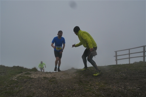 TRAIL di PIZZO San Michele N°3157 FOTO scattate a raffica in VETTA da Peppe Dalessio con nebbia e gran freddo - foto 1311