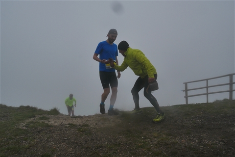 TRAIL di PIZZO San Michele N°3157 FOTO scattate a raffica in VETTA da Peppe Dalessio con nebbia e gran freddo - foto 1319