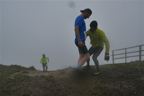 TRAIL di PIZZO San Michele N°3157 FOTO scattate a raffica in VETTA da Peppe Dalessio con nebbia e gran freddo - foto 1330