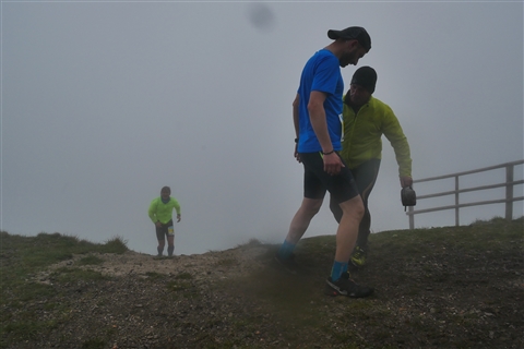 TRAIL di PIZZO San Michele N°3157 FOTO scattate a raffica in VETTA da Peppe Dalessio con nebbia e gran freddo - foto 1332