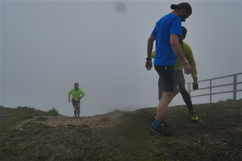 TRAIL di PIZZO San Michele N°3157 FOTO scattate a raffica in VETTA da Peppe Dalessio con nebbia e gran freddo - foto 1334