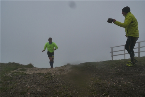 TRAIL di PIZZO San Michele N°3157 FOTO scattate a raffica in VETTA da Peppe Dalessio con nebbia e gran freddo - foto 1346