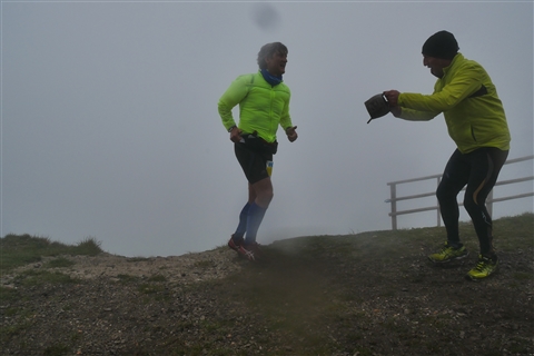 TRAIL di PIZZO San Michele N°3157 FOTO scattate a raffica in VETTA da Peppe Dalessio con nebbia e gran freddo - foto 1363