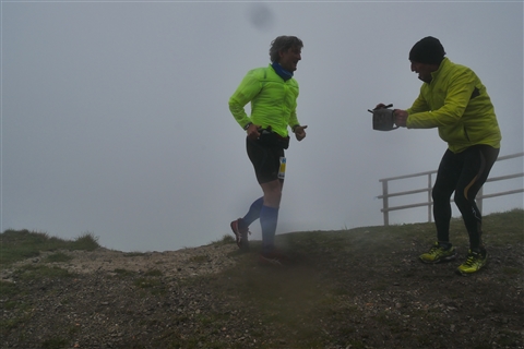 TRAIL di PIZZO San Michele N°3157 FOTO scattate a raffica in VETTA da Peppe Dalessio con nebbia e gran freddo - foto 1364