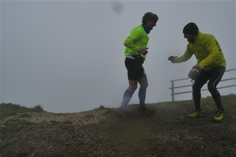 TRAIL di PIZZO San Michele N°3157 FOTO scattate a raffica in VETTA da Peppe Dalessio con nebbia e gran freddo - foto 1366