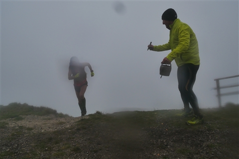 TRAIL di PIZZO San Michele N°3157 FOTO scattate a raffica in VETTA da Peppe Dalessio con nebbia e gran freddo - foto 1378
