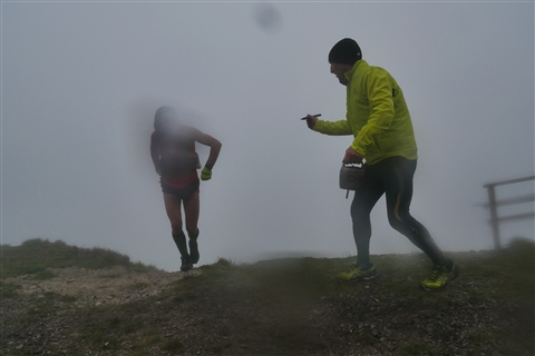 TRAIL di PIZZO San Michele N°3157 FOTO scattate a raffica in VETTA da Peppe Dalessio con nebbia e gran freddo - foto 1383