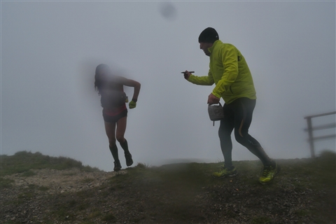 TRAIL di PIZZO San Michele N°3157 FOTO scattate a raffica in VETTA da Peppe Dalessio con nebbia e gran freddo - foto 1384