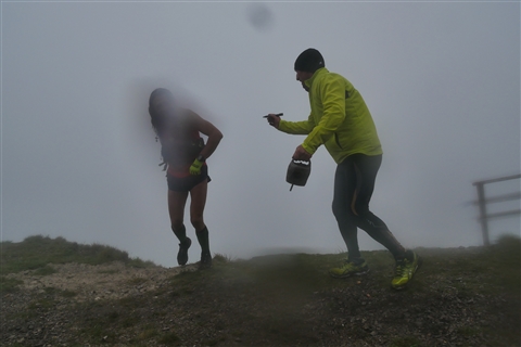 TRAIL di PIZZO San Michele N°3157 FOTO scattate a raffica in VETTA da Peppe Dalessio con nebbia e gran freddo - foto 1386