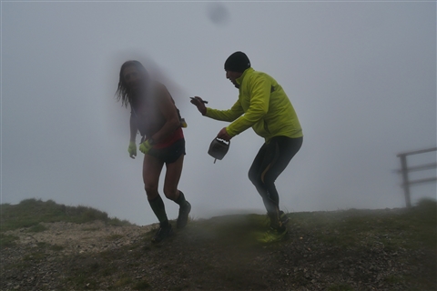 TRAIL di PIZZO San Michele N°3157 FOTO scattate a raffica in VETTA da Peppe Dalessio con nebbia e gran freddo - foto 1389