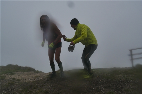 TRAIL di PIZZO San Michele N°3157 FOTO scattate a raffica in VETTA da Peppe Dalessio con nebbia e gran freddo - foto 1390
