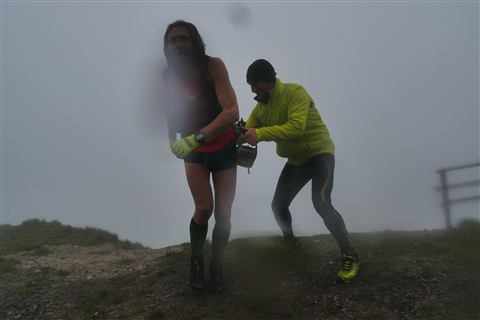 TRAIL di PIZZO San Michele N°3157 FOTO scattate a raffica in VETTA da Peppe Dalessio con nebbia e gran freddo - foto 1393