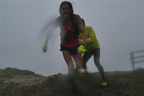 TRAIL di PIZZO San Michele N°3157 FOTO scattate a raffica in VETTA da Peppe Dalessio con nebbia e gran freddo - foto 1396
