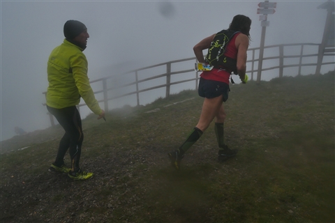 TRAIL di PIZZO San Michele N°3157 FOTO scattate a raffica in VETTA da Peppe Dalessio con nebbia e gran freddo - foto 1414