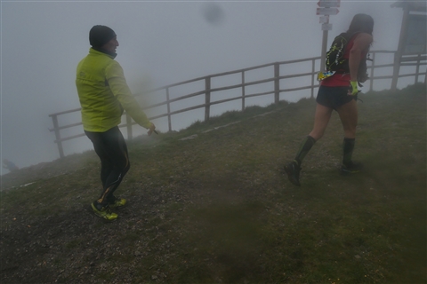 TRAIL di PIZZO San Michele N°3157 FOTO scattate a raffica in VETTA da Peppe Dalessio con nebbia e gran freddo - foto 1417