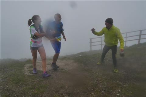 TRAIL di PIZZO San Michele N°3157 FOTO scattate a raffica in VETTA da Peppe Dalessio con nebbia e gran freddo - foto 1437