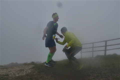 TRAIL di PIZZO San Michele N°3157 FOTO scattate a raffica in VETTA da Peppe Dalessio con nebbia e gran freddo - foto 1496