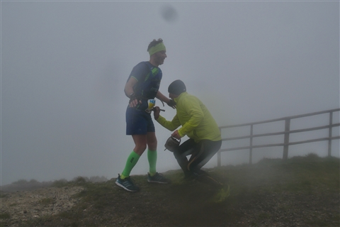 TRAIL di PIZZO San Michele N°3157 FOTO scattate a raffica in VETTA da Peppe Dalessio con nebbia e gran freddo - foto 1497