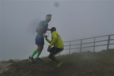 TRAIL di PIZZO San Michele N°3157 FOTO scattate a raffica in VETTA da Peppe Dalessio con nebbia e gran freddo - foto 1501