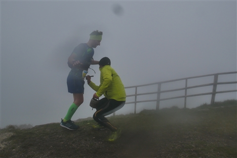 TRAIL di PIZZO San Michele N°3157 FOTO scattate a raffica in VETTA da Peppe Dalessio con nebbia e gran freddo - foto 1502