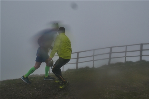 TRAIL di PIZZO San Michele N°3157 FOTO scattate a raffica in VETTA da Peppe Dalessio con nebbia e gran freddo - foto 1507
