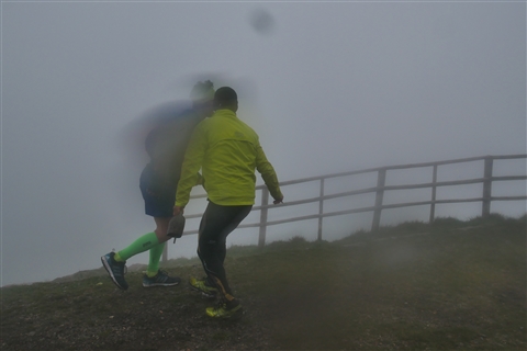 TRAIL di PIZZO San Michele N°3157 FOTO scattate a raffica in VETTA da Peppe Dalessio con nebbia e gran freddo - foto 1508