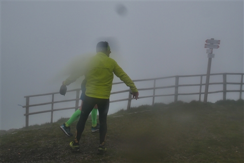 TRAIL di PIZZO San Michele N°3157 FOTO scattate a raffica in VETTA da Peppe Dalessio con nebbia e gran freddo - foto 1513