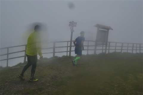 TRAIL di PIZZO San Michele N°3157 FOTO scattate a raffica in VETTA da Peppe Dalessio con nebbia e gran freddo - foto 1525
