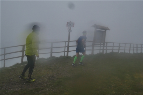 TRAIL di PIZZO San Michele N°3157 FOTO scattate a raffica in VETTA da Peppe Dalessio con nebbia e gran freddo - foto 1526