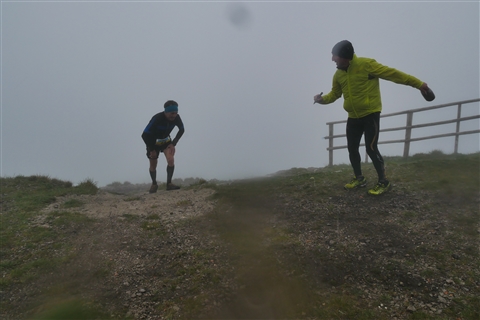 TRAIL di PIZZO San Michele N°3157 FOTO scattate a raffica in VETTA da Peppe Dalessio con nebbia e gran freddo - foto 1544