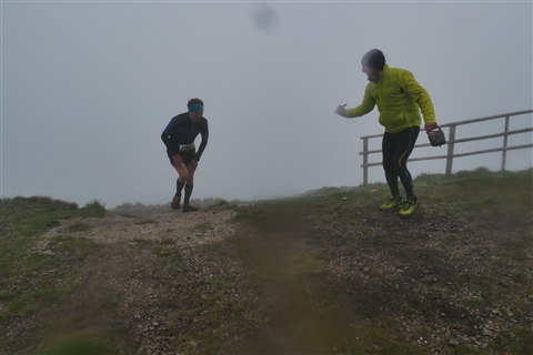 TRAIL di PIZZO San Michele N°3157 FOTO scattate a raffica in VETTA da Peppe Dalessio con nebbia e gran freddo - foto 1546