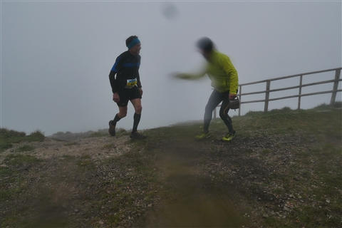 TRAIL di PIZZO San Michele N°3157 FOTO scattate a raffica in VETTA da Peppe Dalessio con nebbia e gran freddo - foto 1554