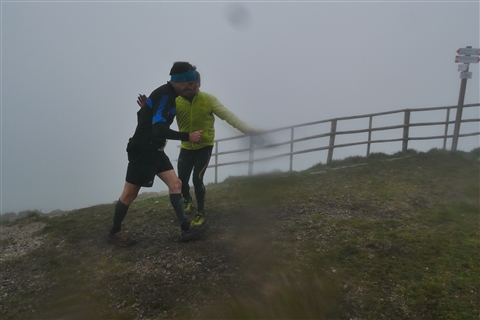 TRAIL di PIZZO San Michele N°3157 FOTO scattate a raffica in VETTA da Peppe Dalessio con nebbia e gran freddo - foto 1569