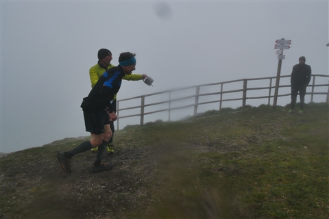 TRAIL di PIZZO San Michele N°3157 FOTO scattate a raffica in VETTA da Peppe Dalessio con nebbia e gran freddo - foto 1571
