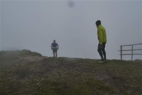 TRAIL di PIZZO San Michele N°3157 FOTO scattate a raffica in VETTA da Peppe Dalessio con nebbia e gran freddo - foto 1585