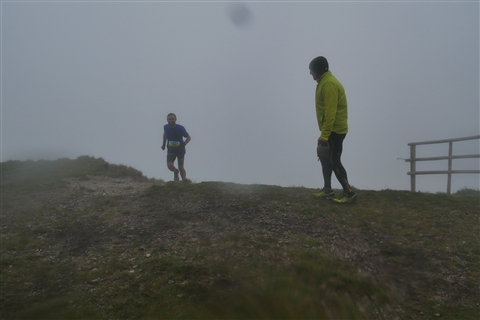 TRAIL di PIZZO San Michele N°3157 FOTO scattate a raffica in VETTA da Peppe Dalessio con nebbia e gran freddo - foto 1591