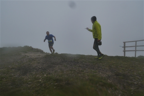 TRAIL di PIZZO San Michele N°3157 FOTO scattate a raffica in VETTA da Peppe Dalessio con nebbia e gran freddo - foto 1594