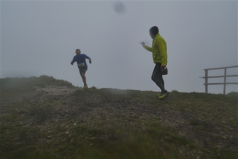 TRAIL di PIZZO San Michele N°3157 FOTO scattate a raffica in VETTA da Peppe Dalessio con nebbia e gran freddo - foto 1595