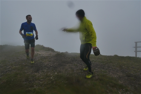 TRAIL di PIZZO San Michele N°3157 FOTO scattate a raffica in VETTA da Peppe Dalessio con nebbia e gran freddo - foto 1614