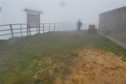 TRAIL di PIZZO San Michele N°3157 FOTO scattate a raffica in VETTA da Peppe Dalessio con nebbia e gran freddo - foto 1631