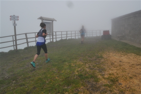 TRAIL di PIZZO San Michele N°3157 FOTO scattate a raffica in VETTA da Peppe Dalessio con nebbia e gran freddo - foto 1701