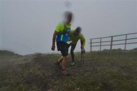 TRAIL di PIZZO San Michele N°3157 FOTO scattate a raffica in VETTA da Peppe Dalessio con nebbia e gran freddo - foto 1715