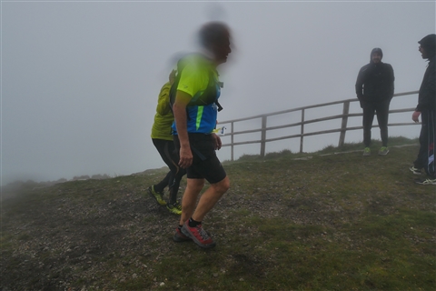 TRAIL di PIZZO San Michele N°3157 FOTO scattate a raffica in VETTA da Peppe Dalessio con nebbia e gran freddo - foto 1721